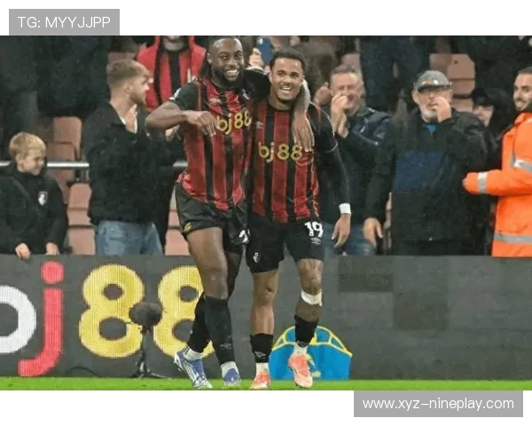 足球球星纷纷迎来儿子，揭秘这些球员的父爱瞬间与家庭幸福